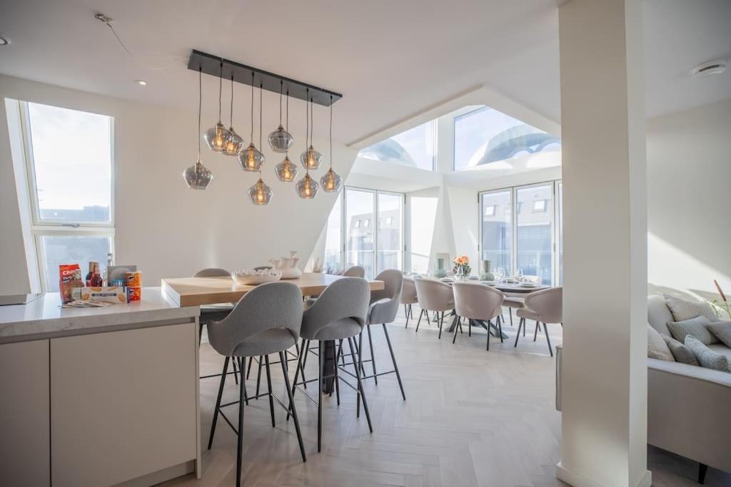 Penthouse Royal, Luxurious And Cozy With Sauna Apartment