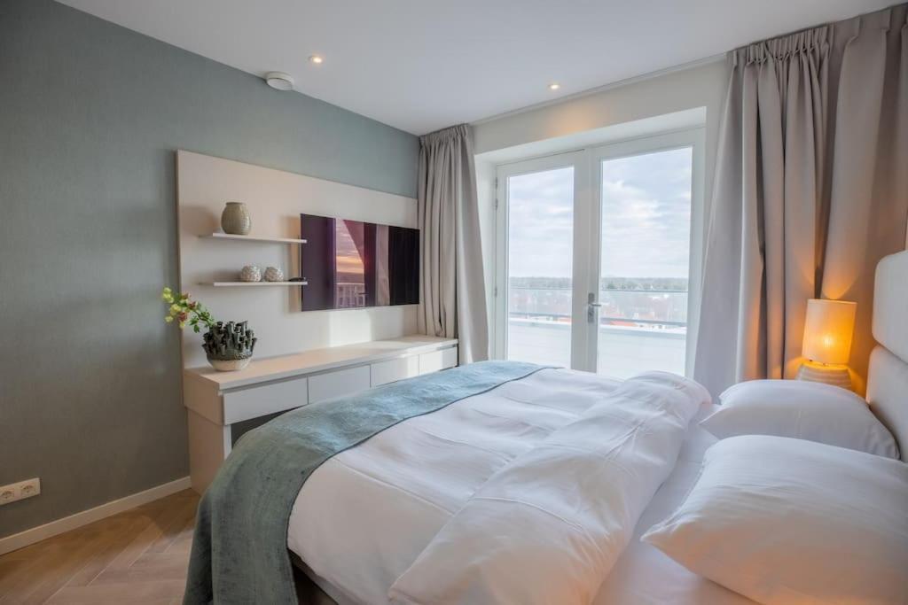 Penthouse Royal, Luxurious And Cozy With Sauna Apartment
